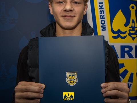 Krefft z profesjonalną umową. Kaczmarek na dłużej w Arce